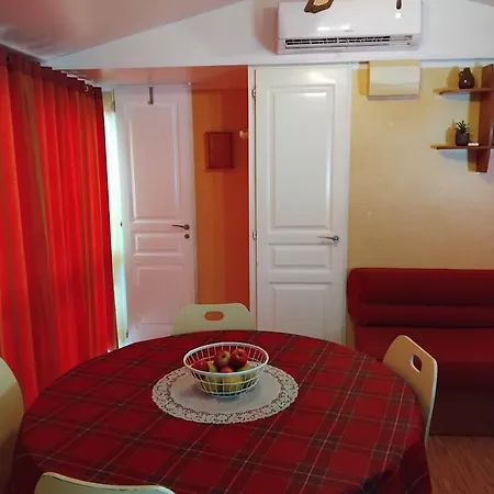 Chalet Mobilhome Climatisé 3 Ch De *