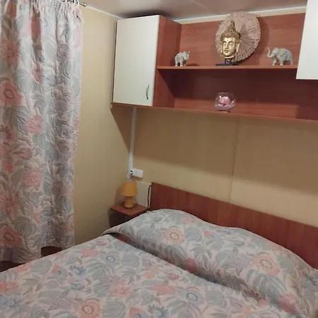 Mobilhome Climatise 3 Ch De シャレー Lougratte